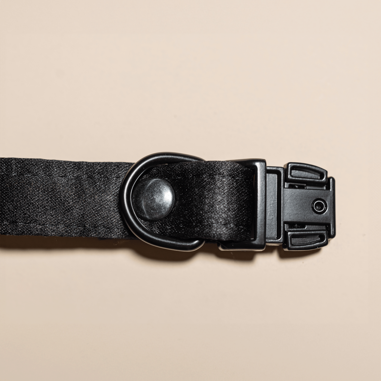 Black collar